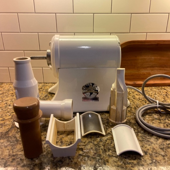 Champion Kitchen Vintage Champion Juicer 200 Model G5ng853s Poshmark